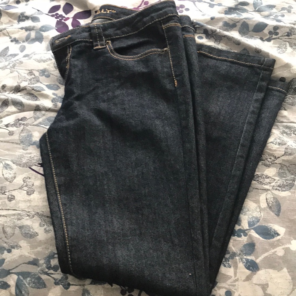 Blue jeans !! Like new